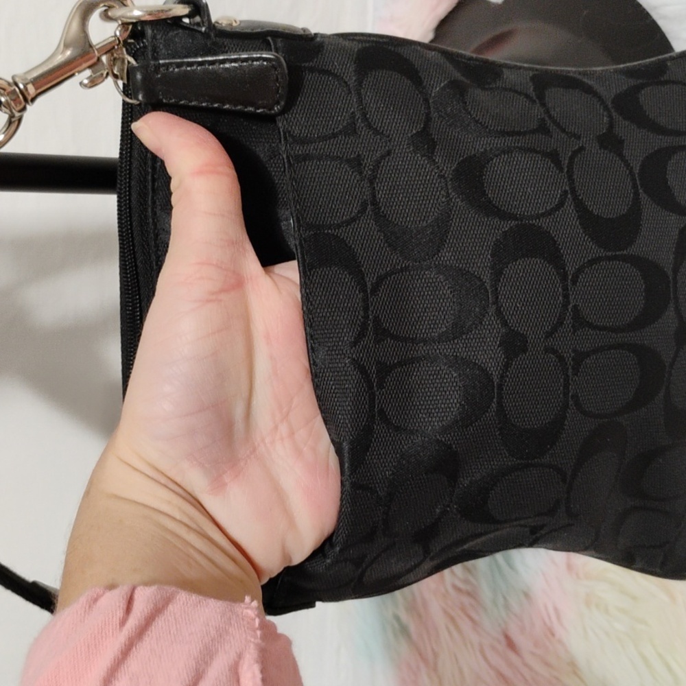 SALE! Coach Signature Print Vintage Crossbody Bag & Matching Mini Wristlet - Picture 11 of 16